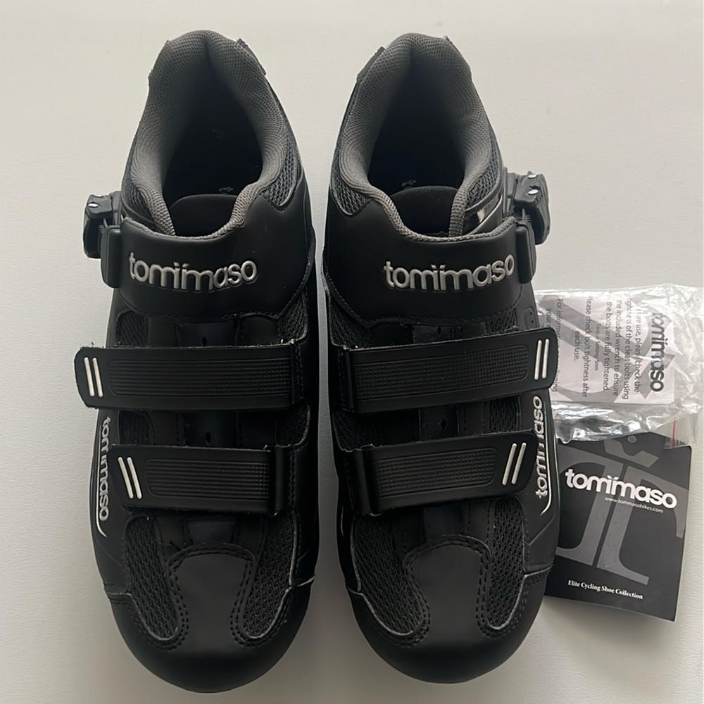 NWT Tommaso Strada 200 cycle shoes + delta clips. Size 41 EU/8 US
